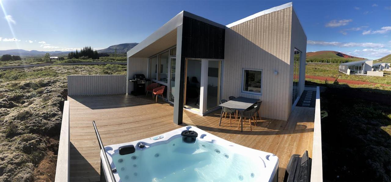 Kerbyggd: Luxury House And Cottage In Golden Circle Selfoss Room photo